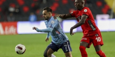 super-lig-ekiplerine-sok-yasa-disi-bahis-nedeniyle-pfdkye-sevk-edildi-VNk6WEVt.jpg