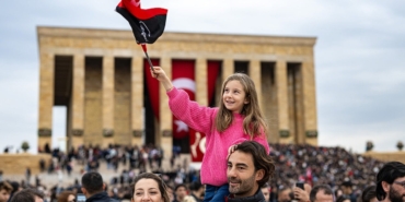 10-kasimda-anitkabiri-kac-kisi-ziyaret-etti-srfQuglu.jpg