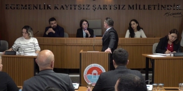 maltepe-belediyesinin-kasim-ayi-meclis-toplantisinda-gergin-anlar-jvxsKiKL.jpg