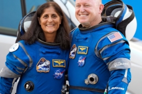 nasastuckastronauts46057jpg-Yp4Xi4tfskyv11hvy-QJ-Q.jpg