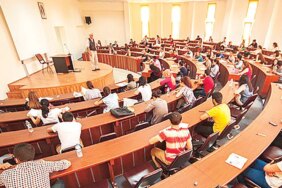 universiteanfisalonujpg-J74m-EtanEWq7cR6z8-p3g.jpg